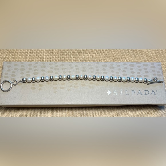 Silpada Pearl and Silver Bead Bracelet - Picture 3 of 6